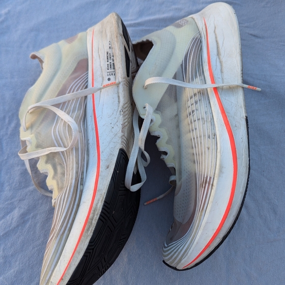 Nike Zoom Fly - Picture 2 of 6